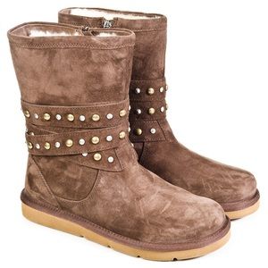EUC Studded UGG boots